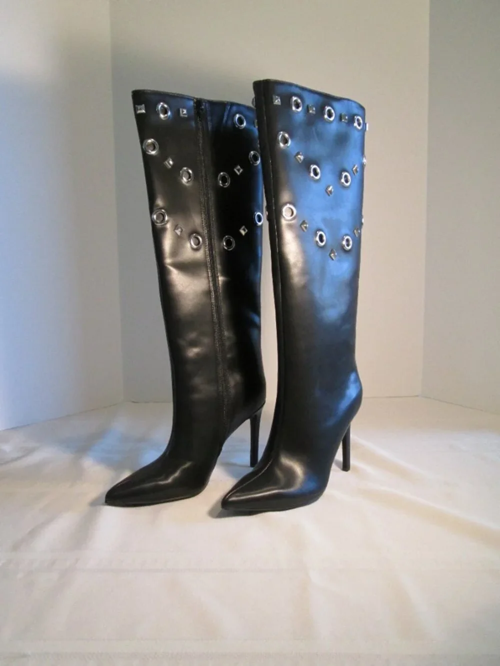 I.N.C. Saiqa Grommet Knee High Boots NIB Sz 6 - Picture 6 of 10